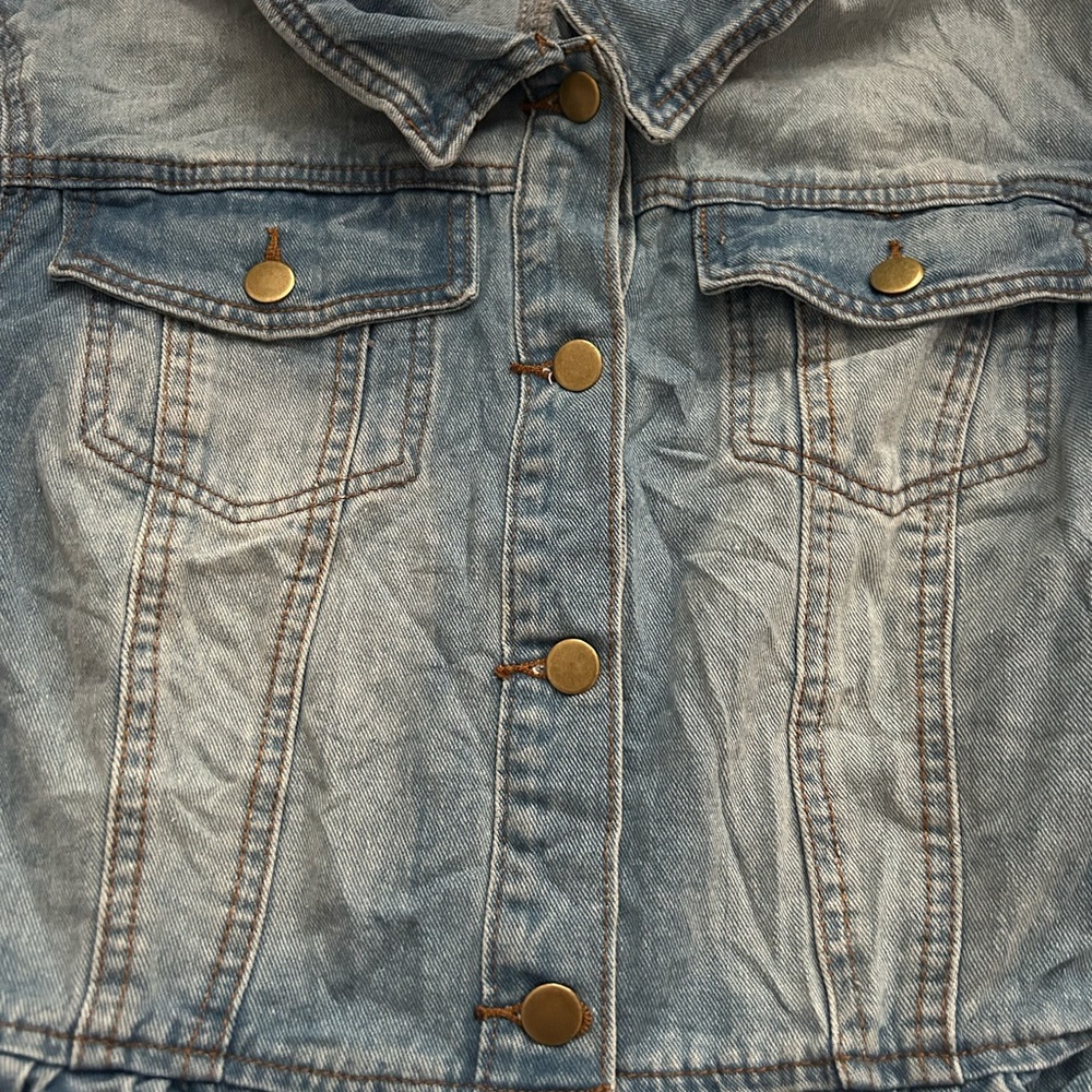 Stylish Blue Flared Denim Jacket - Picture 4 of 6